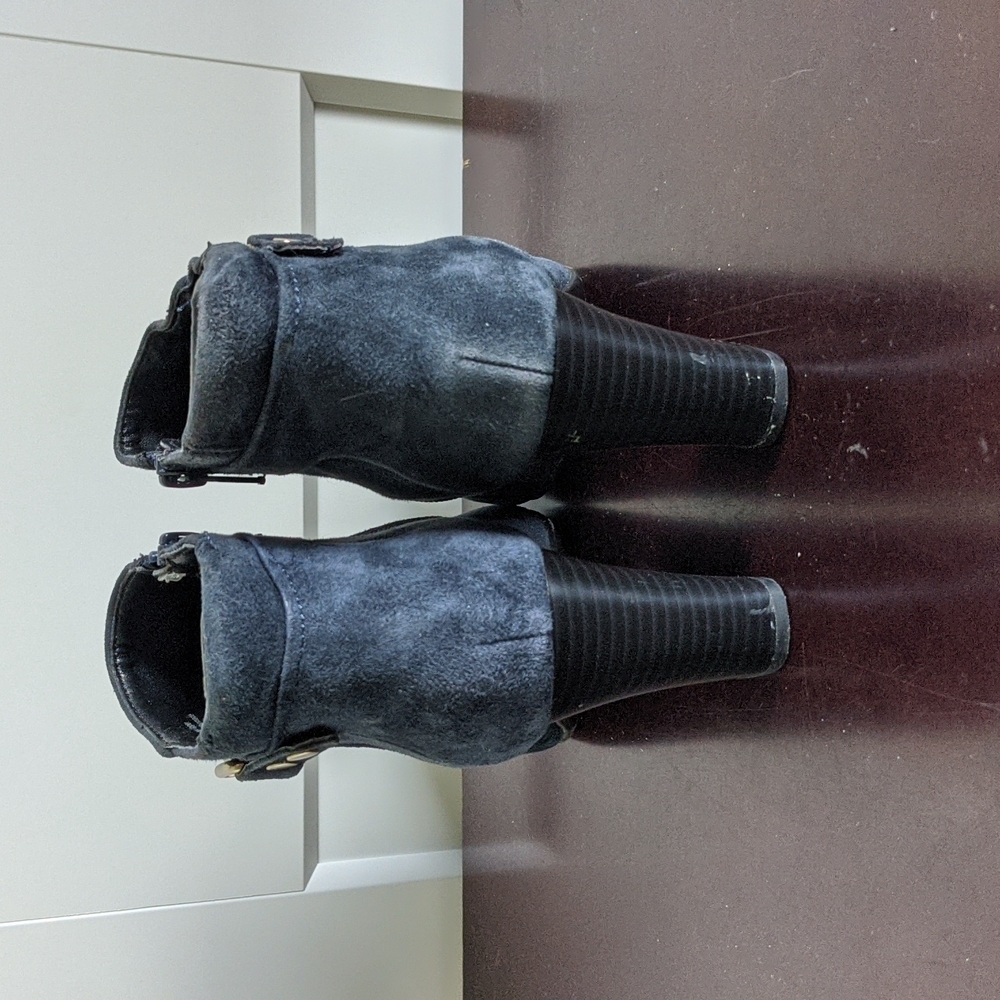 Navy blue suede boots - Picture 2 of 5